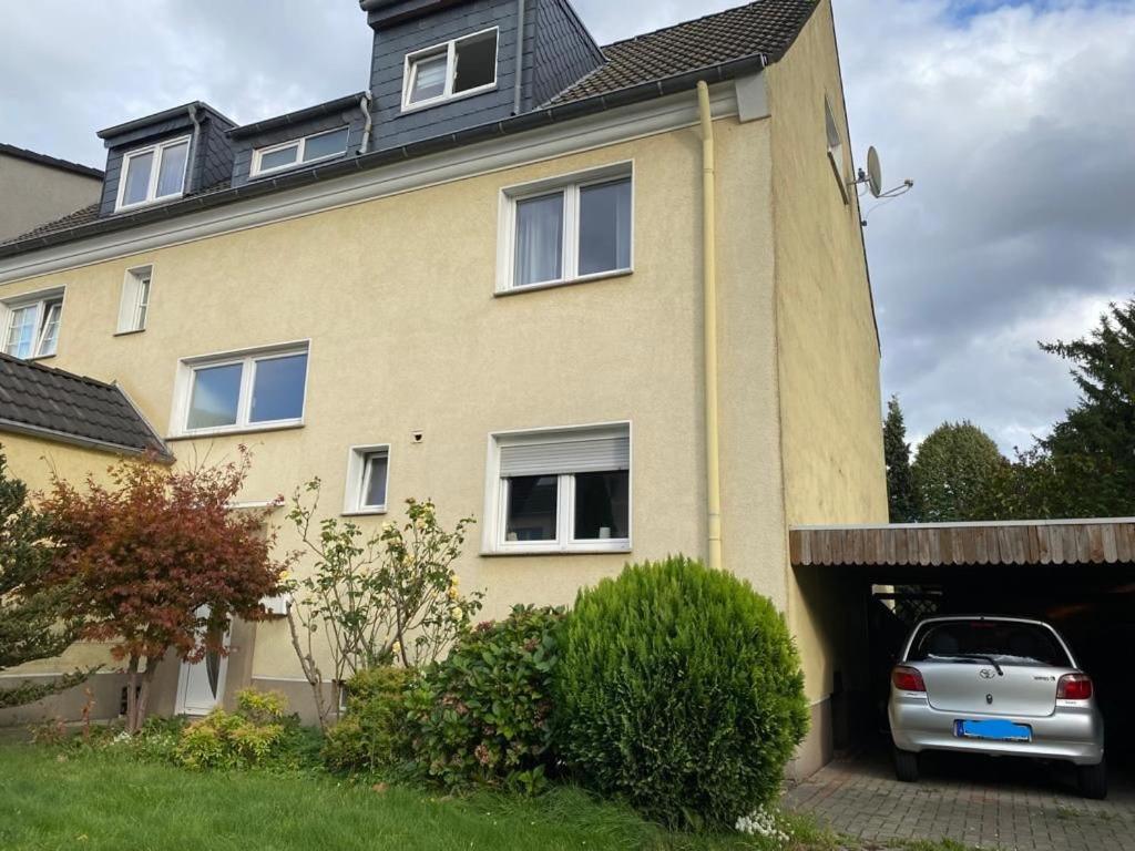 Haus Mit Garten - Kingbett - Wifi - Parkplatz Essen Luaran gambar